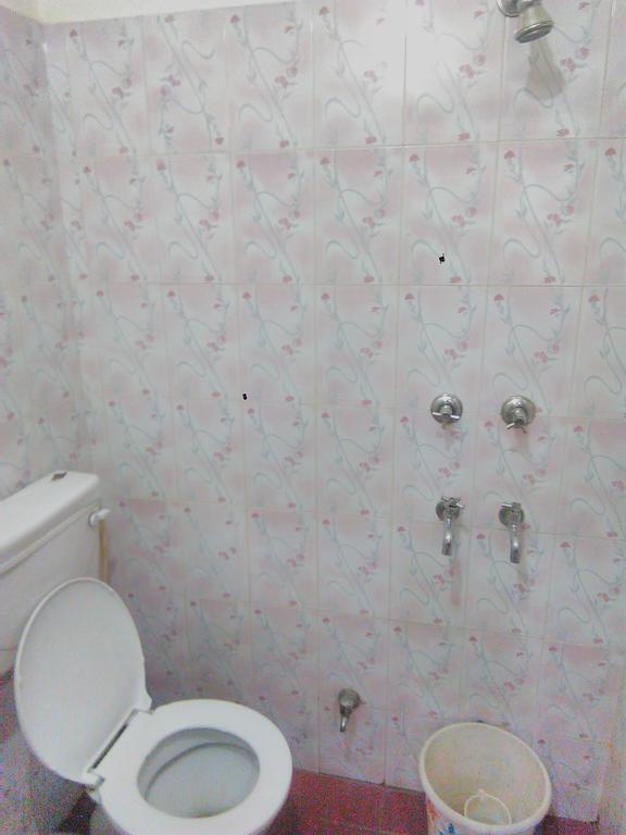 Yatri Guest House New Delhi Luaran gambar